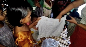 Muang and his wife donated clothes to the 9 siblings - first occasion - photo 4 of 4
