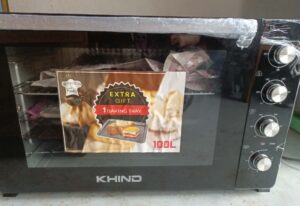 Portable oven with the door closed